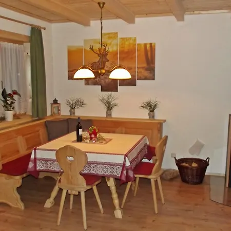 Kleines Jagdhaus- Hüttenurlaub In Bayern * Philippsreut